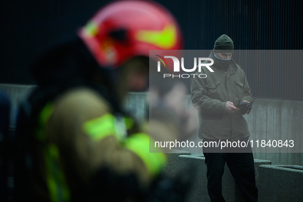 Police, city guards and fire services exercise emergency drills at the US embassy in Warsaw, Poland on 06 December, 2024. Emergency services...