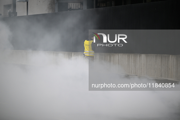 Police, city guards and fire services exercise emergency drills at the US embassy in Warsaw, Poland on 06 December, 2024. Emergency services...