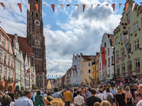 Over 2,000 participants recreate the medieval wedding of Hedwig Jagiellon and George of Bavaria. On July 16, 2023, in Landshut, Bavaria, Ger...