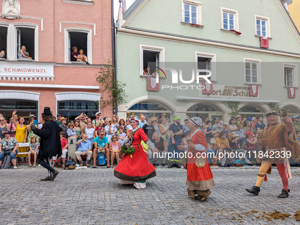 Over 2,000 participants recreate the medieval wedding of Hedwig Jagiellon and George of Bavaria. On July 16, 2023, in Landshut, Bavaria, Ger...