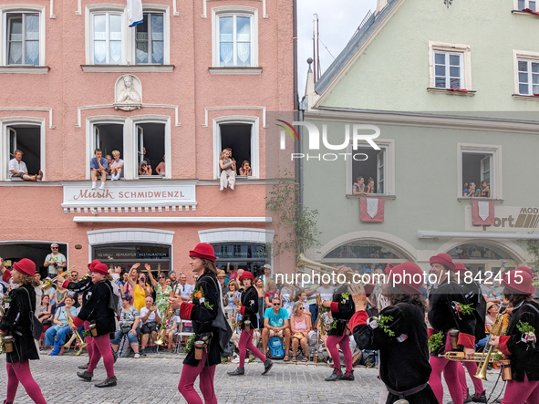 Over 2,000 participants recreate the medieval wedding of Hedwig Jagiellon and George of Bavaria. On July 16, 2023, in Landshut, Bavaria, Ger...