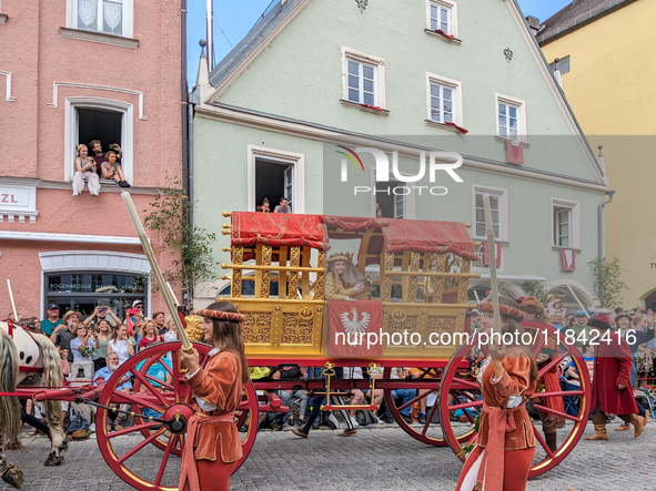 Over 2,000 participants recreate the medieval wedding of Hedwig Jagiellon and George of Bavaria. On July 16, 2023, in Landshut, Bavaria, Ger...