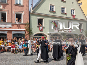 Over 2,000 participants recreate the medieval wedding of Hedwig Jagiellon and George of Bavaria. On July 16, 2023, in Landshut, Bavaria, Ger...