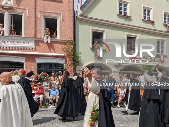 Over 2,000 participants recreate the medieval wedding of Hedwig Jagiellon and George of Bavaria. On July 16, 2023, in Landshut, Bavaria, Ger...