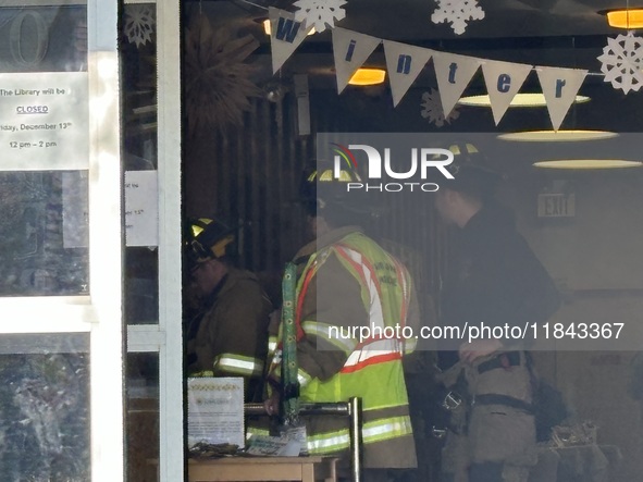 Fair Lawn Police and Fair Lawn Heavy Rescue respond to the Fair Lawn Public Library to rescue multiple people trapped inside an elevator at...