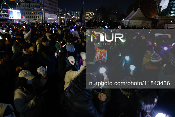 The police set up barricades and block access in front of the People Power Party's central headquarters. Nearly one million citizens gather...