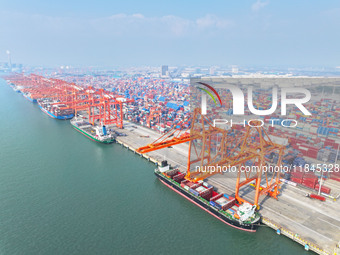 Container cargoes from Qinzhou Automated Container Terminal of Beiwan Port are sold overseas by rail-sea intermodal train on the Western Lan...