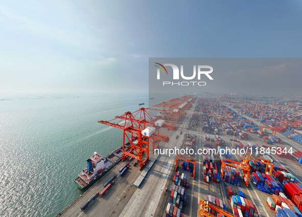 Container cargoes from Qinzhou Automated Container Terminal of Beiwan Port are sold overseas by rail-sea intermodal train on the Western Lan...