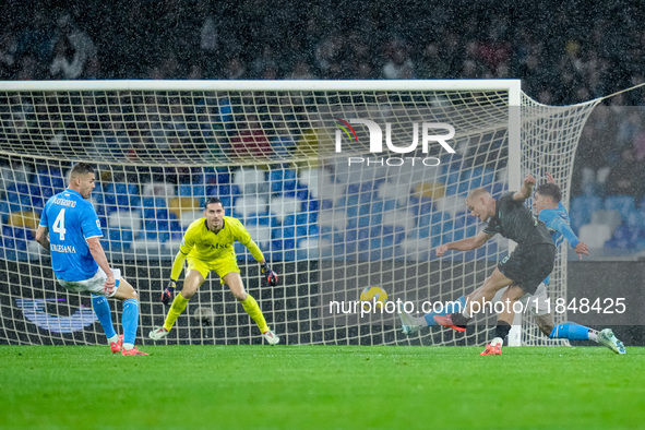 Gustav Isaksen of SS Lazio scores first goal during the serie Serie A Enilive match between SSC Napoli and SS Lazio at Stadio Diego Armando...