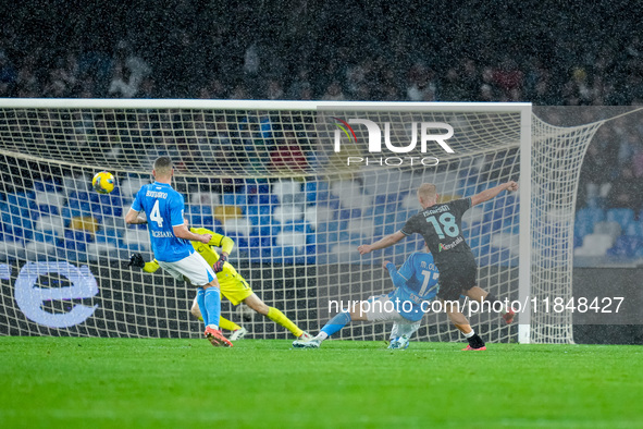 Gustav Isaksen of SS Lazio scores first goal during the serie Serie A Enilive match between SSC Napoli and SS Lazio at Stadio Diego Armando...