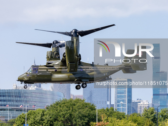 A V22 Osprey aircraft was spotted supporting the President of the United States (POTUS) during a visit to Chicago, Illinois, on August 19, 2...