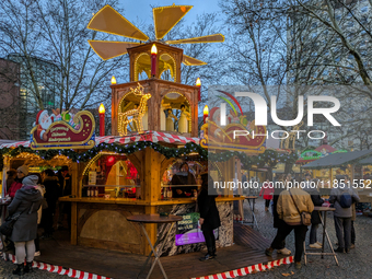 The Neuhauser Christmas Market at Rotkreuzplatz in Munich, Bavaria, Germany, on December 9, 2024, offers a welcoming and relaxed atmosphere,...