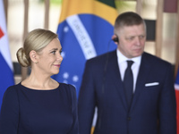 The Vice President of Brazil, Geraldo Alckmin, receives the Prime Minister of Slovakia, Robert Fico, and Iveta Radicova, Deputy Prime Minist...