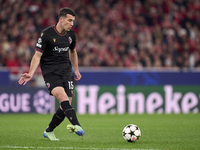 Nicolo Casale of Bologna Football Club 1909 is in action during the UEFA Champions League match between SL Benfica and Bologna FC 1909 at Es...