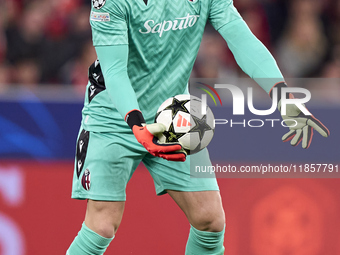 Lukasz Skorupski of Bologna Football Club 1909 reacts during the UEFA Champions League match between SL Benfica and Bologna FC 1909 at Estad...