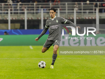 Tijjani Reijnders plays during the UEFA Champions League 2024/25 match between AC Milan and FK Crvena Zvezda at Giuseppe Meazza stadium in M...