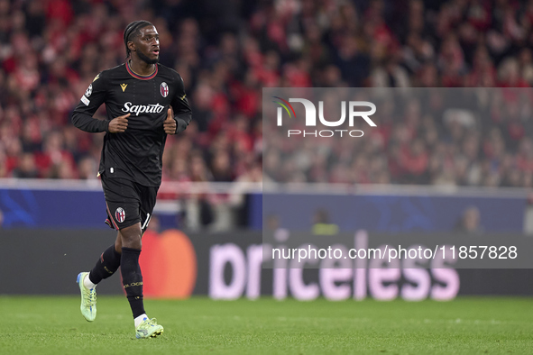 Samuel Iling-Junior of Bologna Football Club 1909 is in action during the UEFA Champions League match between SL Benfica and Bologna FC 1909...