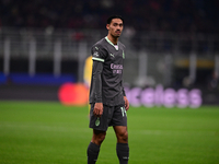 Tjjani Reijnders of AC Milan looks on during the UEFA Champions League match between AC Milan and FK Crvena Zvezda at Giuseppe Meazza in Mil...