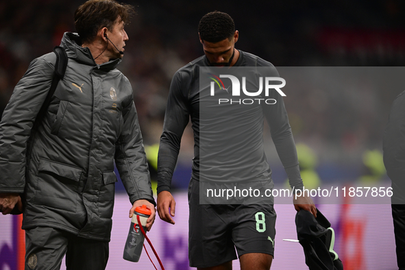 Ruben Loftus-Cheek of AC Milan injures himself during the UEFA Champions League match between AC Milan and FK Crvena Zvezda at Giuseppe Meaz...