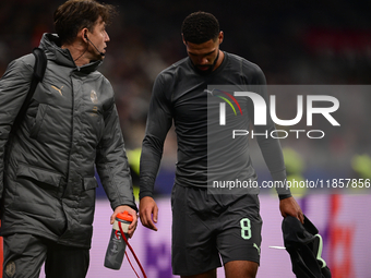 Ruben Loftus-Cheek of AC Milan injures himself during the UEFA Champions League match between AC Milan and FK Crvena Zvezda at Giuseppe Meaz...