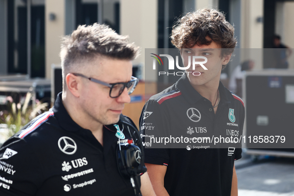 Peter Bonnington and Andrea Kimi Antonelli during the Formula 1 post-season testing at Yas Marina Cicuit in Abu Dhabi, United Arab Emirates...