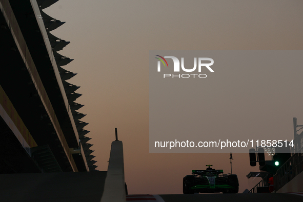 Gabriel Bortoleto during the Formula 1 post-season testing at Yas Marina Cicuit in Abu Dhabi, United Arab Emirates on December 10, 2024. 