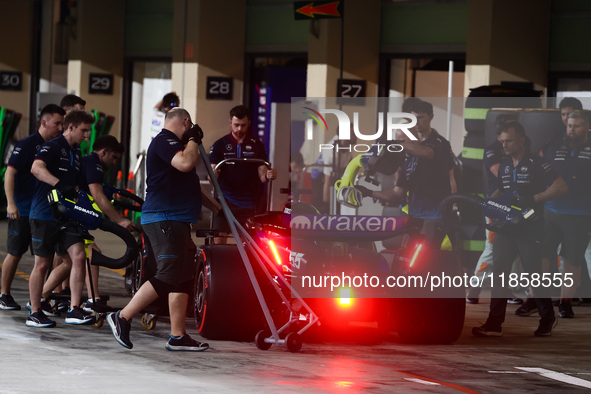 Carlos Sainz during the Formula 1 post-season testing at Yas Marina Cicuit in Abu Dhabi, United Arab Emirates on December 10, 2024. 