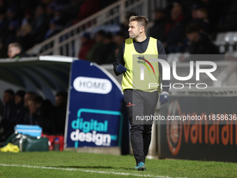 Hartlepool United's Nicky Featherstone warms up during the The Isuzu FA Trophy Third Round match between Hartlepool United and Tamworth at V...