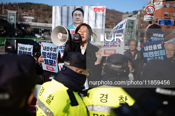 Progressive Party National Assembly Member Jung Hye-kyung delivers a speech calling for the immediate arrest of President Yoon Suk-yeol. Pro...