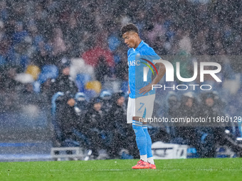 David Neres of SSC Napoli looks dejected in the rain during the serie Serie A Enilive match between SSC Napoli and SS Lazio at Stadio Diego...