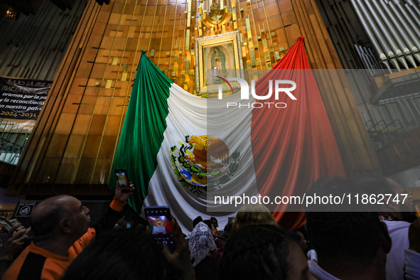 Hundreds of faithful attend the Basilica of Guadalupe to give thanks to the Virgin of Guadalupe for the favors and promises granted as part...