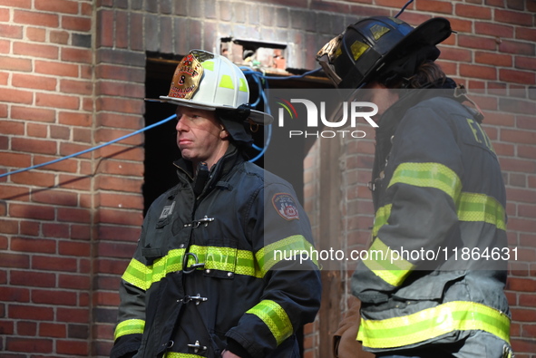 One construction worker dies and one construction worker is injured in a construction accident in Manhattan, New York, United States, on Dec...