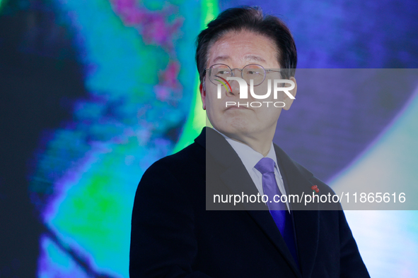 Lee Jae-myung, leader of the Democratic Party and member of the National Assembly, greets approximately 2 million citizens gathered outside...