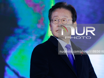 Lee Jae-myung, leader of the Democratic Party and member of the National Assembly, greets approximately 2 million citizens gathered outside...