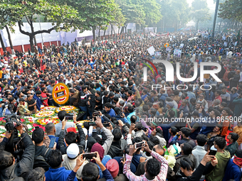 People Are Gathering To Pay Tribute To The Martyred Intellectuals At The Martyred Intellectuals Memorial At Mirpur In Dhaka, Bangladesh, On...