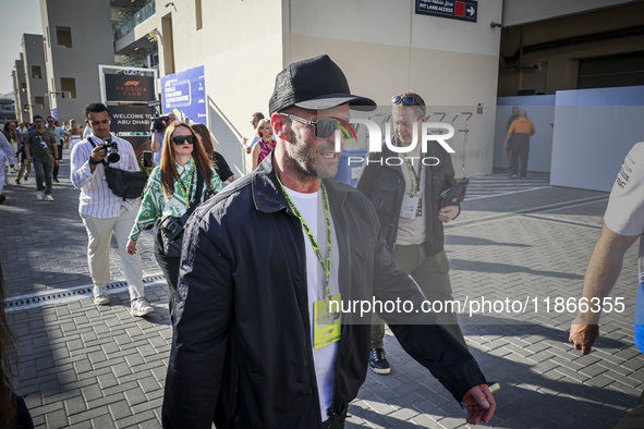 Jason Statham attends the Formula One in Abu Dhabi during the race day. F1 Etihad Airways Abu Dhabi Grand Prix at Yas Marina Circuit in Abu...