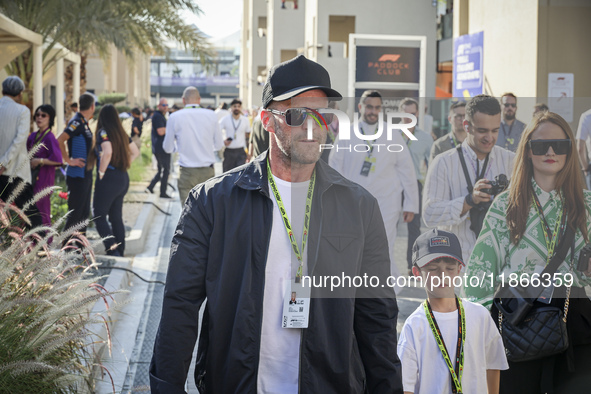 Jason Statham attends the Formula One in Abu Dhabi during the race day. F1 Etihad Airways Abu Dhabi Grand Prix at Yas Marina Circuit in Abu...