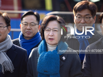 Chu Mi-ae, the head of the Democratic Party's Yoon Suk-yeol Rebellion Investigation Committee, along with about 20 lawmakers from the commit...