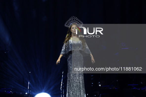 British singer Sarah Brightman performs on stage during the A Christmas Symphony Holiday Tour at Mexico City Arena in Mexico City, Mexico, o...