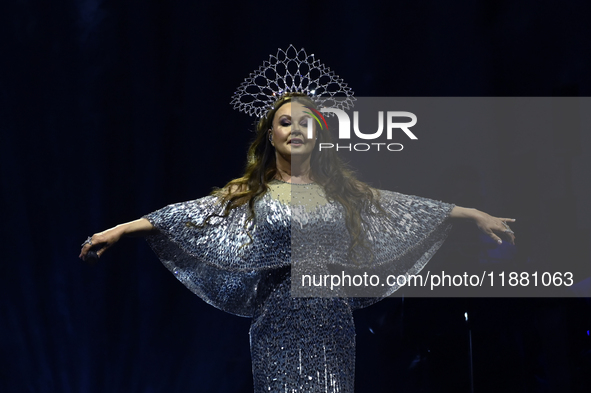 British singer Sarah Brightman performs on stage during the A Christmas Symphony Holiday Tour at Mexico City Arena in Mexico City, Mexico, o...