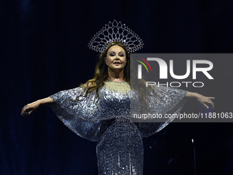 British singer Sarah Brightman performs on stage during the A Christmas Symphony Holiday Tour at Mexico City Arena in Mexico City, Mexico, o...