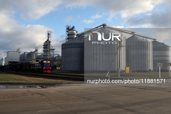 A locomotive is on the premises of a grain elevator in Chernihiv region, Ukraine, on December 18, 2024. NO USE RUSSIA. NO USE BELARUS. 