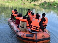 Team members of the District Disaster Management Authority (DDMA), Nagaon, and the National Disaster Management Authority (NDMA) take part i...