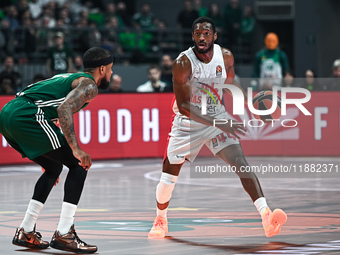 Kamar Baldwin of Baskonia Vitoria-Gasteiz competes with Lorenzo Brown of Panathinaikos AKTOR Athens during the Euroleague, Round 17 match be...