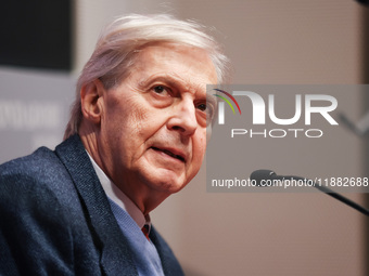 Vittorio Sgarbi presents the book ''Nativita. Madre e figlio nell'arte'' at Mondadori Duomo in Milan, Italy, on December 9, 2024. (