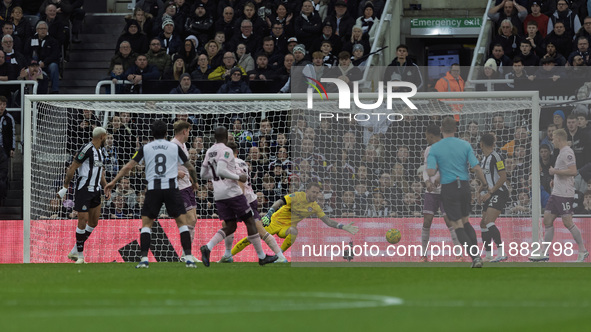 Sandro Tonali of Newcastle United scores their first goal during the Carabao Cup Quarter Final match between Newcastle United and Brentford...