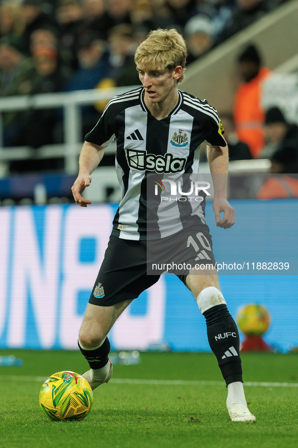 Anthony Gordon of Newcastle United plays during the Carabao Cup Quarter Final match between Newcastle United and Brentford at St. James's Pa...