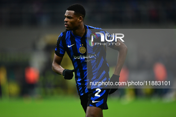 Denzel Dumfries of Inter Milan looks on during the Coppa Italia Frecciarossa match between Inter Milan and Udinese Calcio at Giuseppe Meazza...