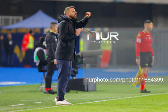 Hellas Verona's head coach Paolo Zanetti is present during the Italian Serie A Enilive soccer championship football match between Hellas Ver...