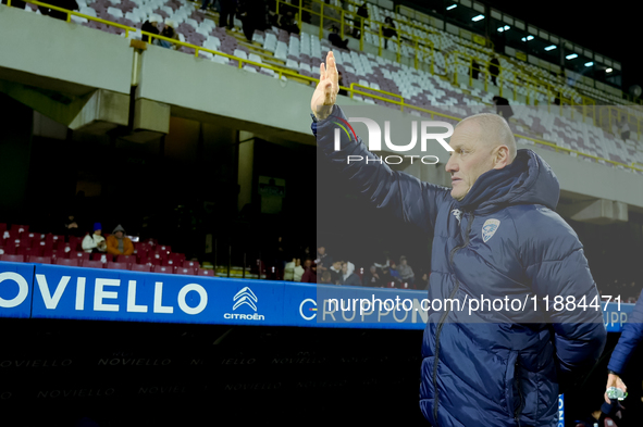 Pierpaolo Bisoli head coach of Brescia Calcio looks on during the Serie BKT match between US Salernitana and Brescia Calcio at Stadio Arechi...